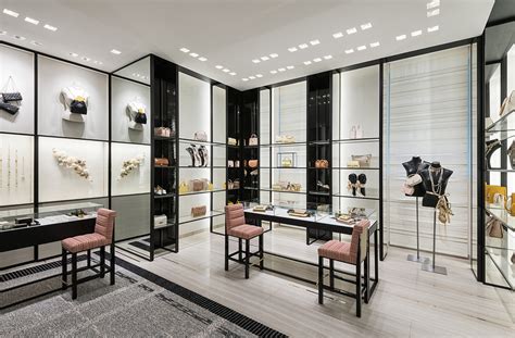 chanel flagship store - boutiques that sell chanel necklaces.